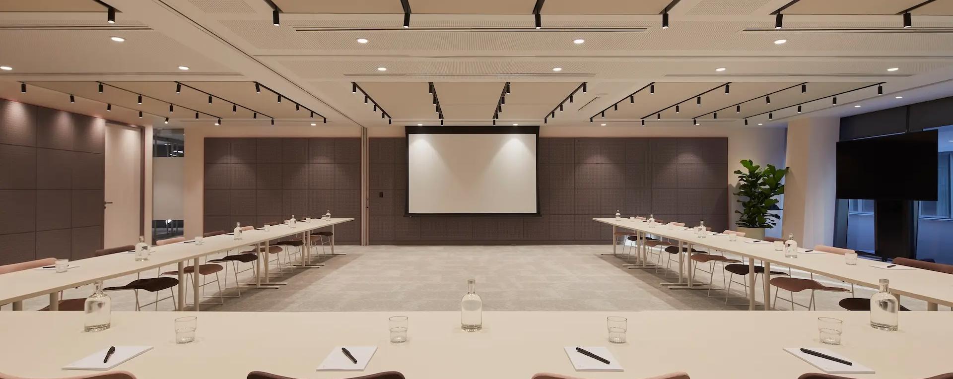 Choosing the Perfect Meeting Room for Your Business Needs