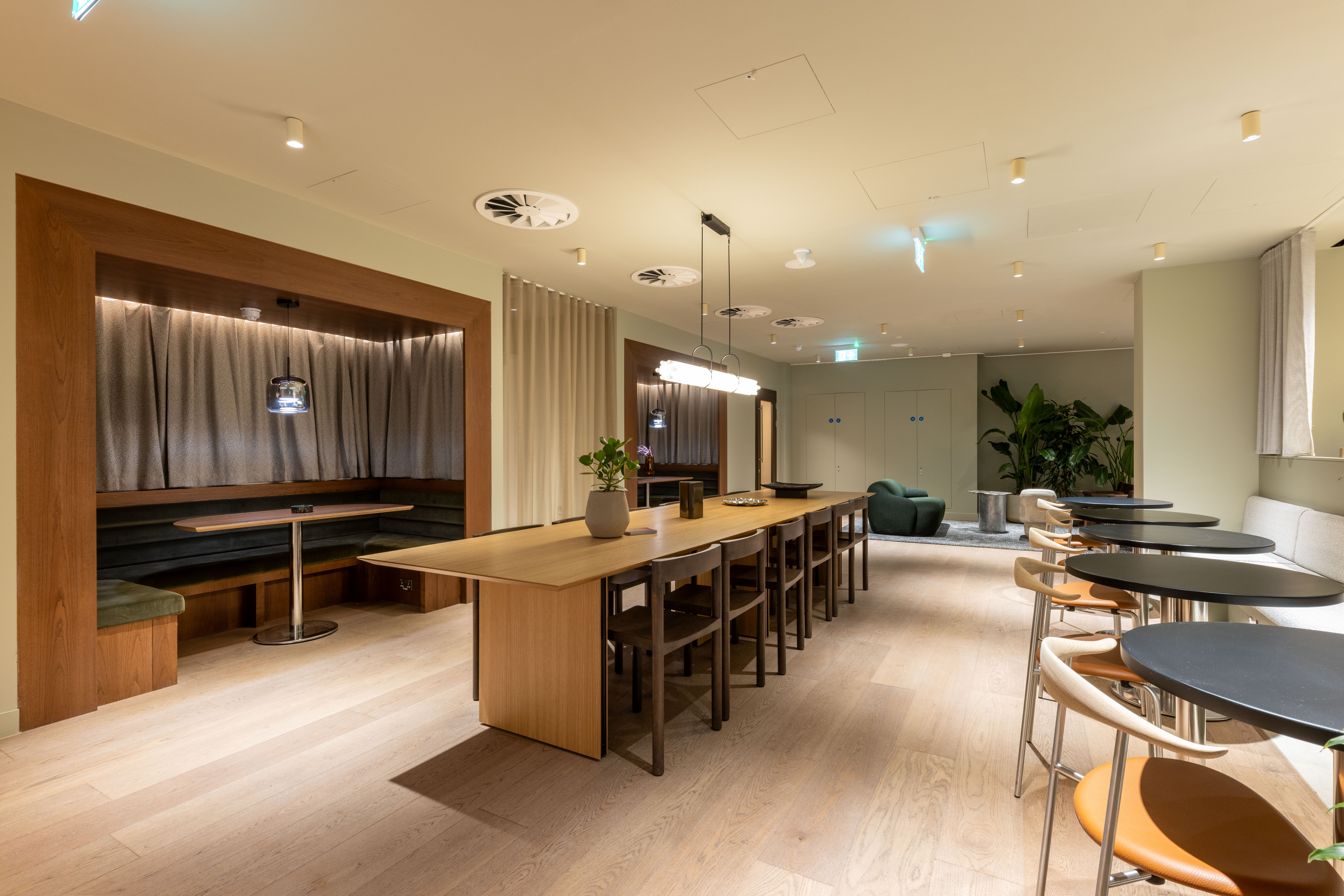 Large lounge and breakout space at MYO King's Cross 