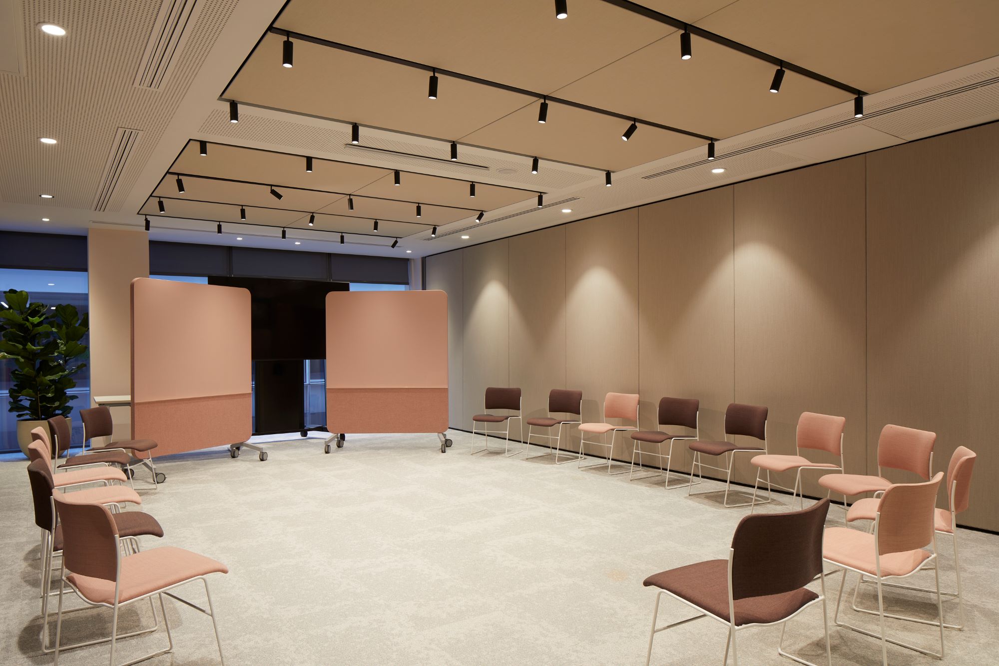An alternative configuration of the Wren boardroom at MYO St Paul's 
