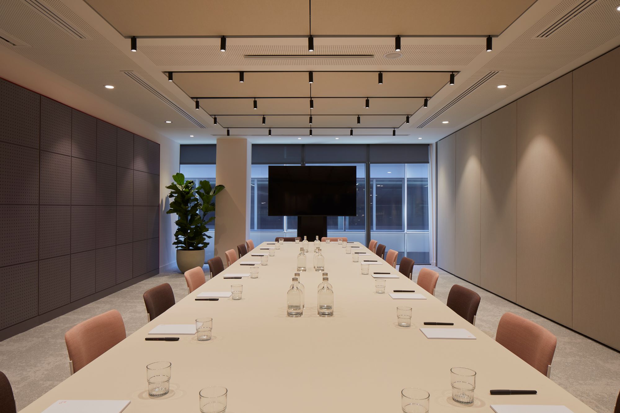 Boardroom for up to 20 people at MYO St Paul's 