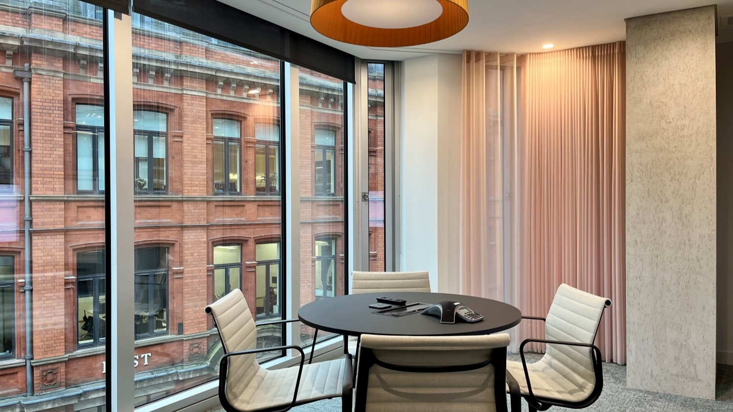 Meeting room that sits four people