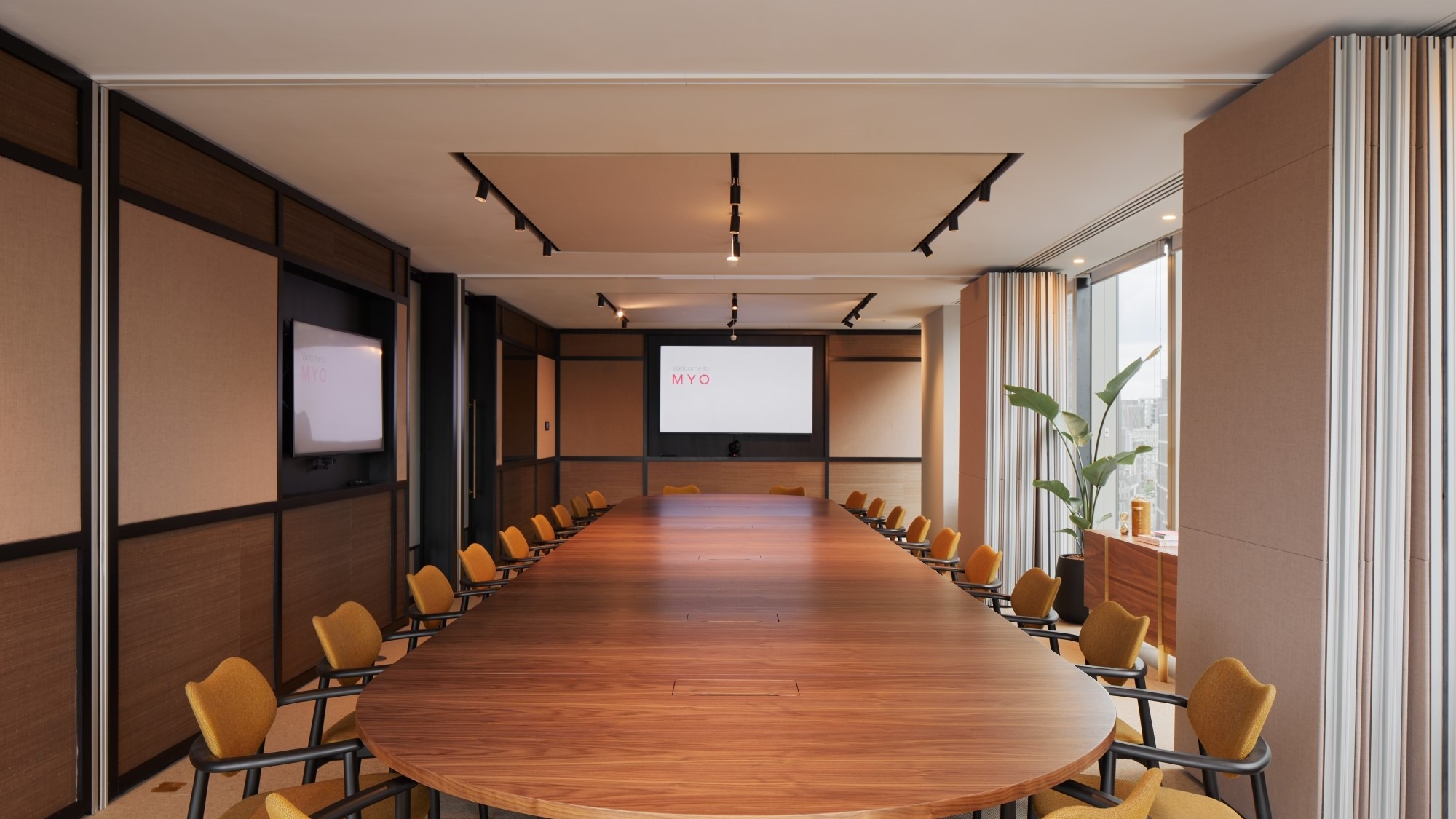 Boardroom meeting room in MYO Liverpool Street