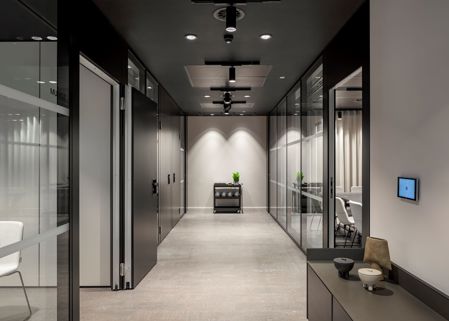 Corridor leading to Munoz meeting room