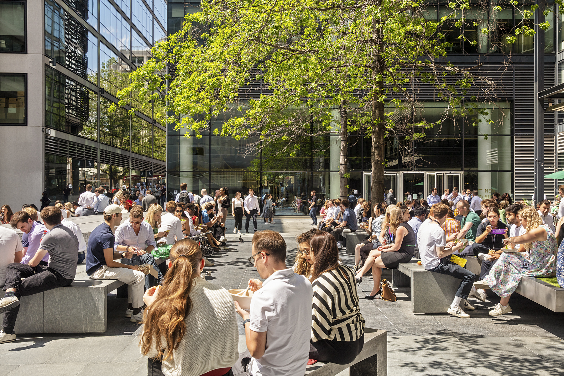 Enjoy the sunshine with colleagues and clients 
