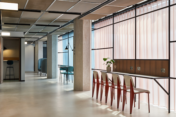 5 Tips to Make a Small Office Feel Bigger