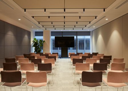 Wren Boardroom MYO St Paul's facing screen