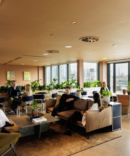 Open-plan networking spaces