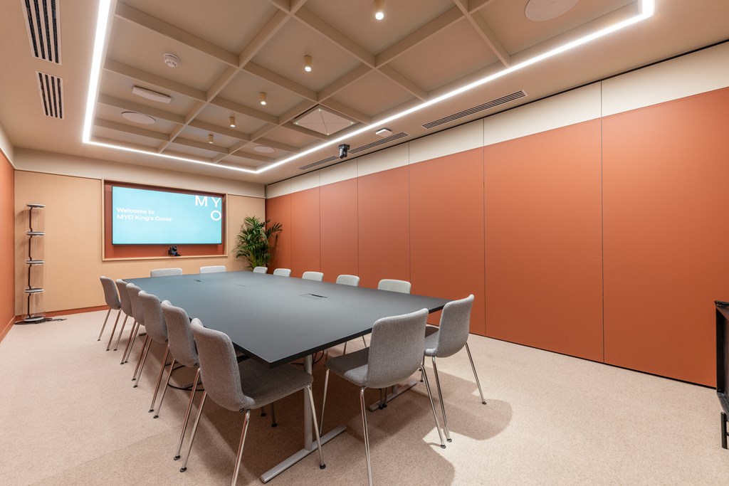 Meeting room for up to fourteen people